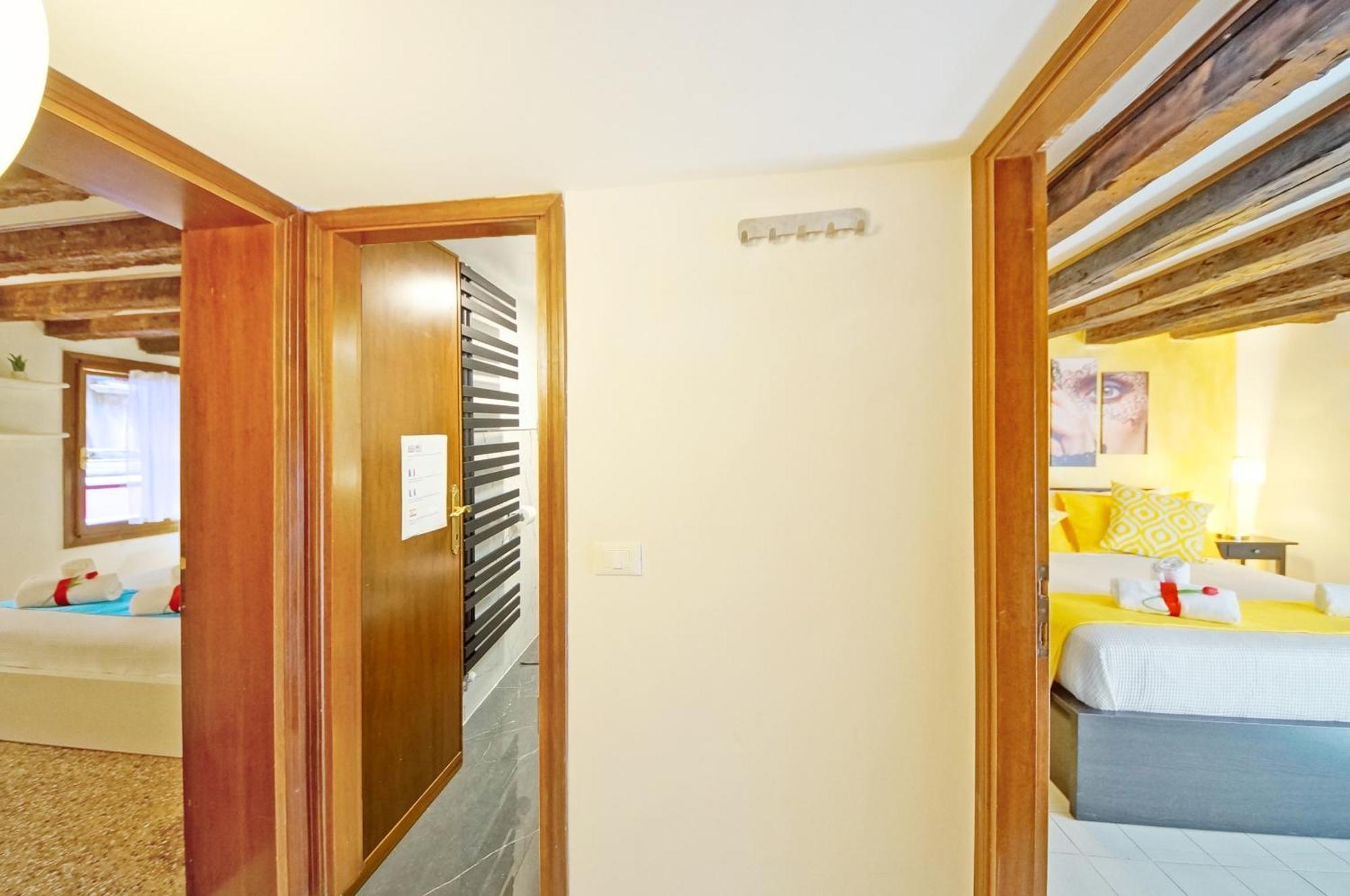 Calle Dei Fabbri San Marco Apartment เวนิส ภายนอก รูปภาพ