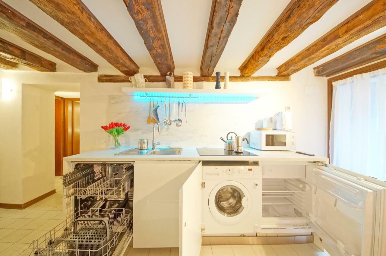 Calle Dei Fabbri San Marco Apartment เวนิส ภายนอก รูปภาพ