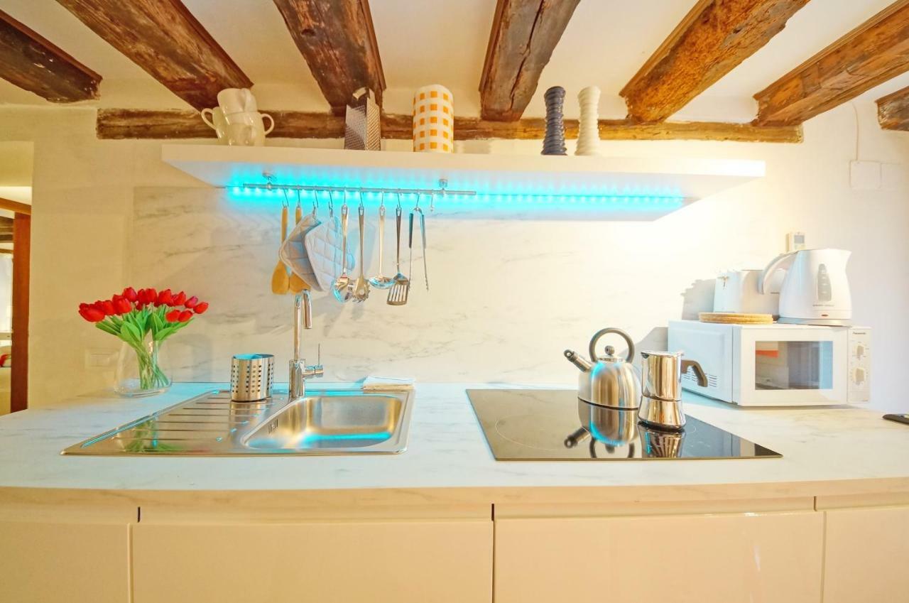 Calle Dei Fabbri San Marco Apartment เวนิส ภายนอก รูปภาพ